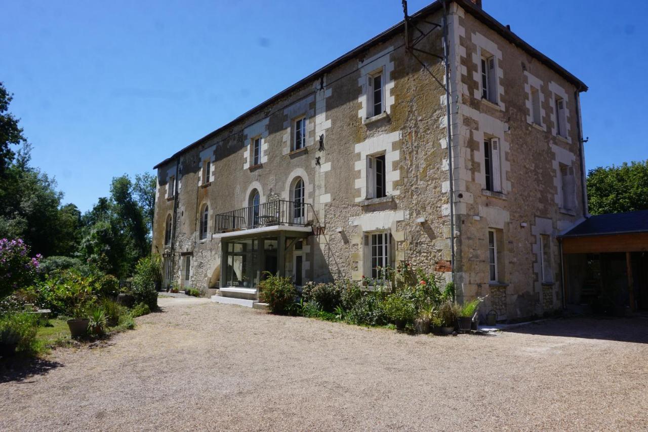 Le Moulin De Moquesouris - Chambres D'Hotes Et Table D'Hote Nazelles-Negron Exterior foto