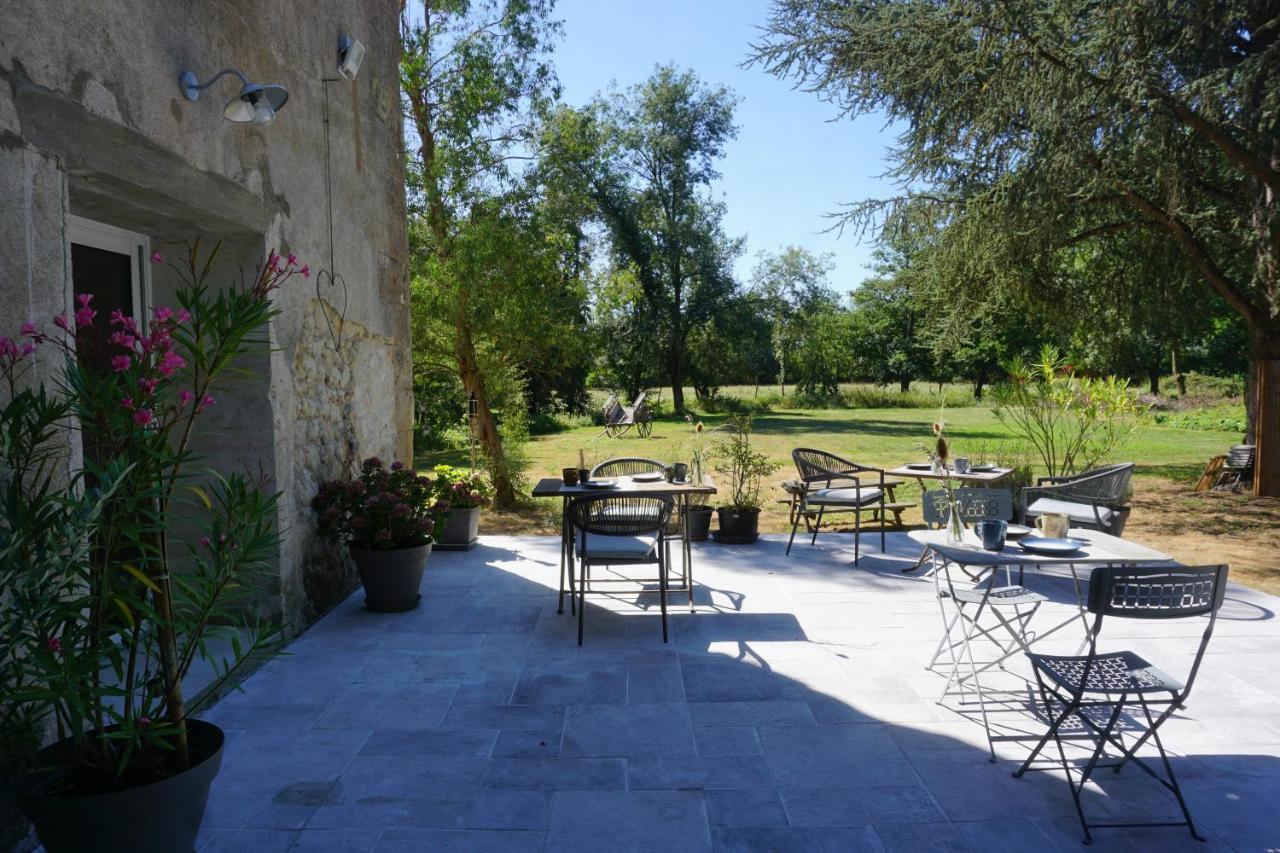 Le Moulin De Moquesouris - Chambres D'Hotes Et Table D'Hote Nazelles-Negron Exterior foto